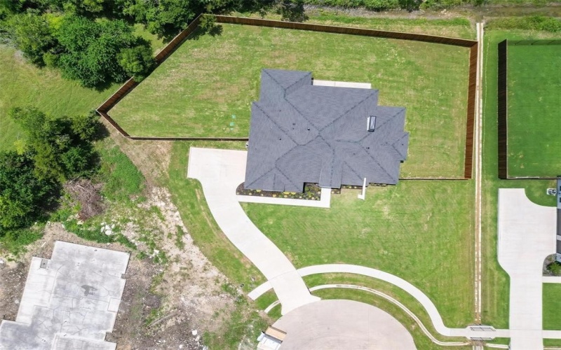 309 Whispering Way, Red Oak, TX 75154, 4 Bedrooms Bedrooms, ,5 BathroomsBathrooms,Residential,For Sale,309 Whispering Way,20989242