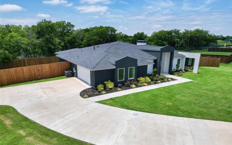 309 Whispering Way, Red Oak, TX 75154, 4 Bedrooms Bedrooms, ,5 BathroomsBathrooms,Residential,For Sale,309 Whispering Way,20989242