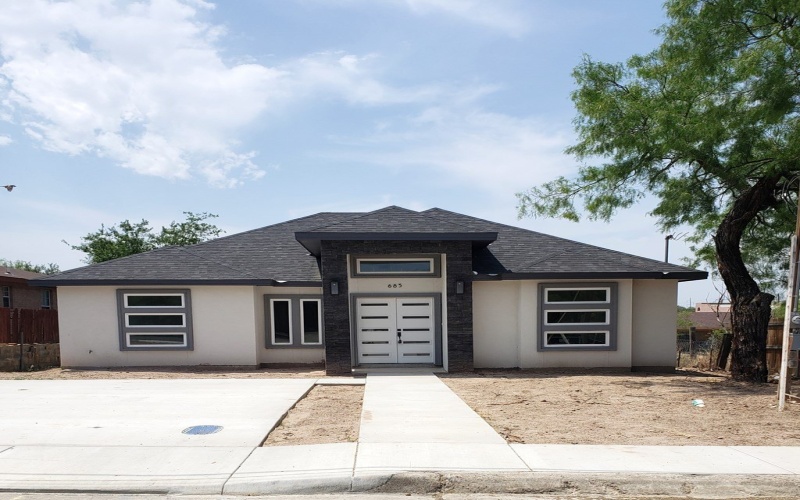 685 TRINITY STREET, Eagle Pass, TX 78852, 3 Bedrooms Bedrooms, ,2 BathroomsBathrooms,Residential,For Sale,685 TRINITY STREET,78008