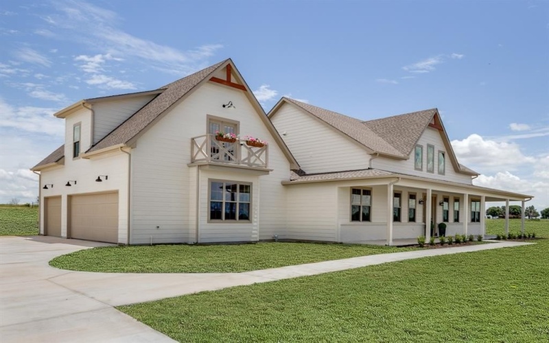 150 Quail Run Court, Decatur, TX 76234, 4 Bedrooms Bedrooms, ,5 BathroomsBathrooms,Residential,For Sale,150 Quail Run Court,20989277