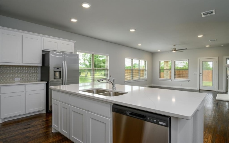 416 Heritage Grove Road, Blue Ridge, TX 75424, 3 Bedrooms Bedrooms, ,2 BathroomsBathrooms,Residential,For Sale,416 Heritage Grove Road,20989319