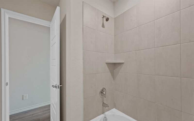 7058 Birdwatch Drive, Garland, TX 75043, 4 Bedrooms Bedrooms, ,2 BathroomsBathrooms,Residential,For Sale,7058 Birdwatch Drive,20989398