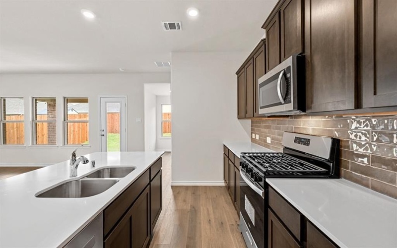 7058 Birdwatch Drive, Garland, TX 75043, 4 Bedrooms Bedrooms, ,2 BathroomsBathrooms,Residential,For Sale,7058 Birdwatch Drive,20989398