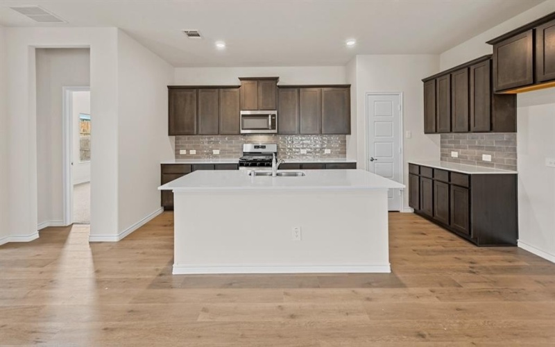 7058 Birdwatch Drive, Garland, TX 75043, 4 Bedrooms Bedrooms, ,2 BathroomsBathrooms,Residential,For Sale,7058 Birdwatch Drive,20989398
