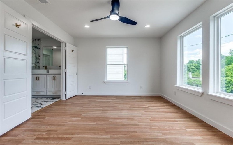 2321 Budd Street, Dallas, TX 75215, 4 Bedrooms Bedrooms, ,3 BathroomsBathrooms,Residential,For Sale,2321 Budd Street,20989430