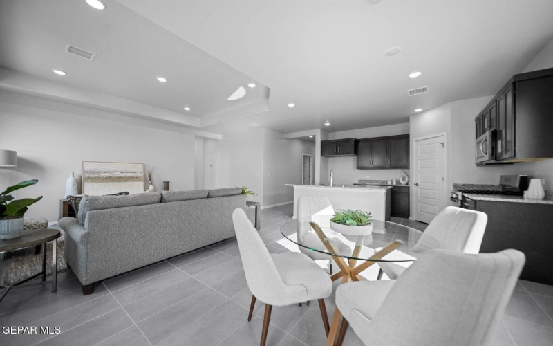 13857 Madero Avenue, El Paso, TX 79928, 3 Habitaciones Habitaciones , ,2 BañosBaños,Residential,En Venta,13857 Madero Avenue,925832