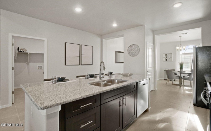 13009 Pontesbury Drive, El Paso, TX 79928, 3 Habitaciones Habitaciones , ,2 BañosBaños,Residential,En Venta,13009 Pontesbury Drive,925834