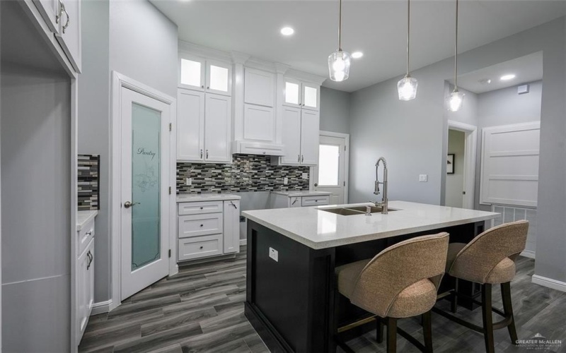 3005 E Q Avenue, Hidalgo, TX 78557, 3 Bedrooms Bedrooms, ,2 BathroomsBathrooms,Residential,For Sale,3005 E Q Avenue,0,475274