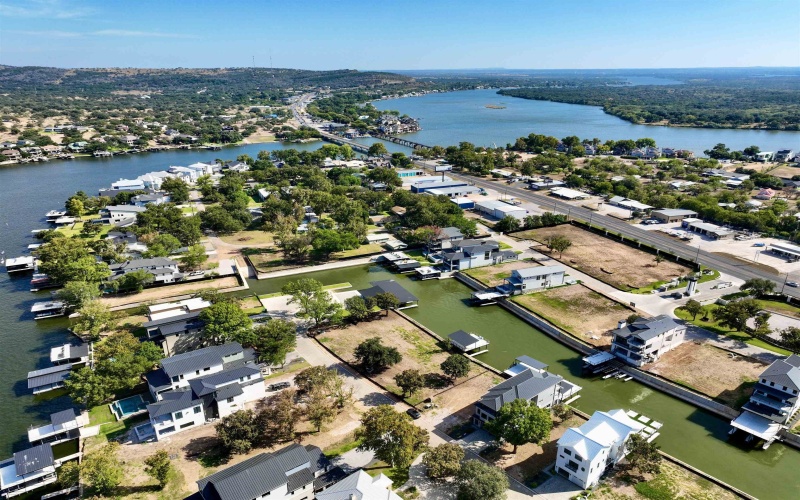 516 Lake St., Kingsland, TX 78639, 5 Habitaciones Habitaciones , ,6 BañosBaños,Residential,En Venta,516 Lake St.,0,174143