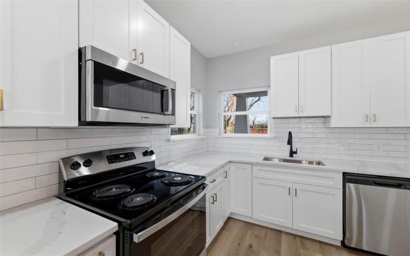 1315 Bessie Street, Fort Worth, TX 76104, 3 Habitaciones Habitaciones , ,2 BañosBaños,Residential,En Venta,1315 Bessie Street,0,20986993