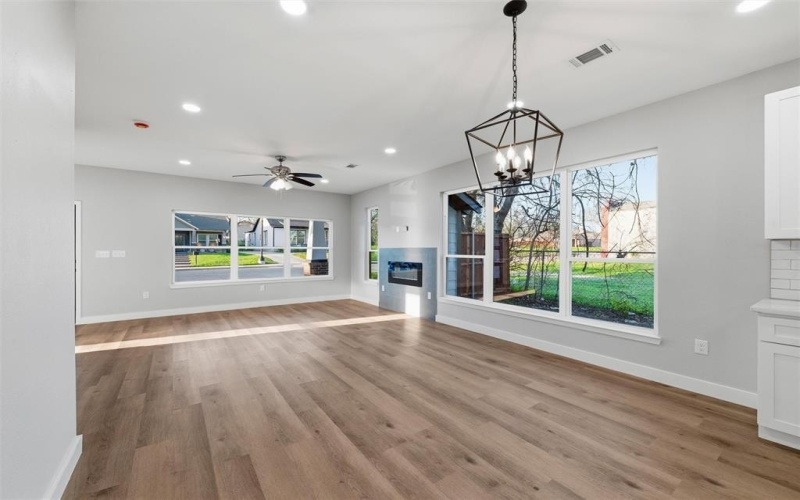 1315 Bessie Street, Fort Worth, TX 76104, 3 Habitaciones Habitaciones , ,2 BañosBaños,Residential,En Venta,1315 Bessie Street,0,20986993