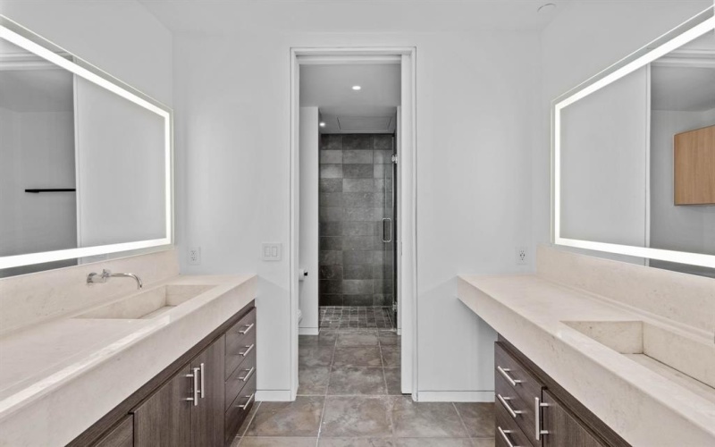 2430 Victory Park Lane #2509, Dallas, TX 75219, 3 Habitaciones Habitaciones , ,2 BañosBaños,Residential,En Venta,2430 Victory Park Lane,20989484