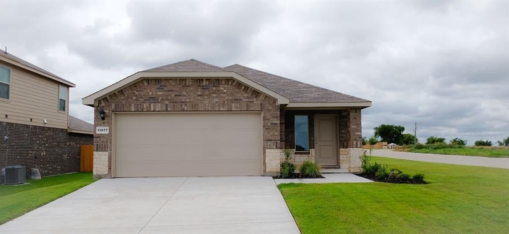 13577 STAGE COACH Lane, Cresson, TX 76035, 3 Bedrooms Bedrooms, ,2 BathroomsBathrooms,Residential,For Sale,13577 STAGE COACH Lane,20989801