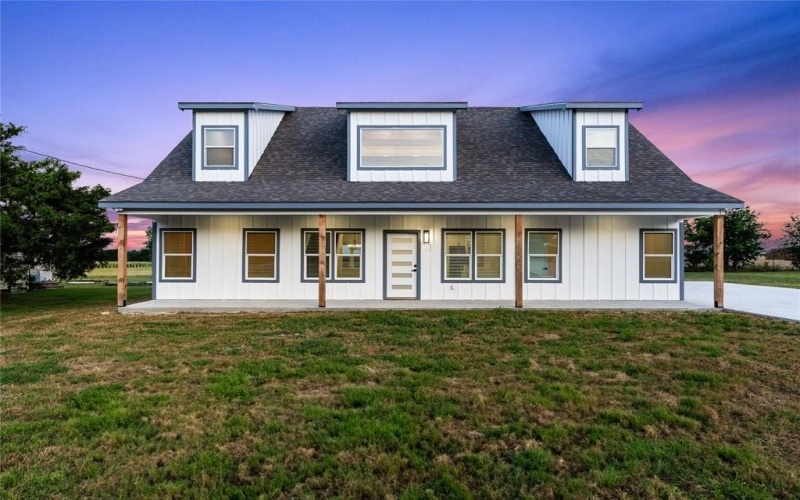 601 E 7th Street, McGregor, TX 76657, 5 Habitaciones Habitaciones , ,3 BañosBaños,Residential,En Venta,601 E 7th Street,20990401