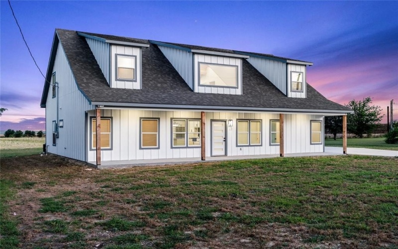 601 E 7th Street, McGregor, TX 76657, 5 Habitaciones Habitaciones , ,3 BañosBaños,Residential,En Venta,601 E 7th Street,20990401