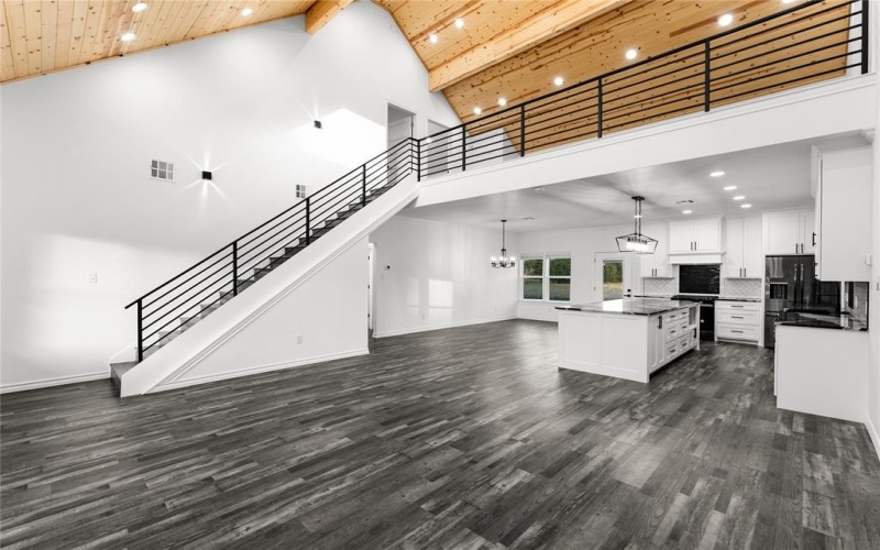 601 E 7th Street, McGregor, TX 76657, 5 Habitaciones Habitaciones , ,3 BañosBaños,Residential,En Venta,601 E 7th Street,20990401