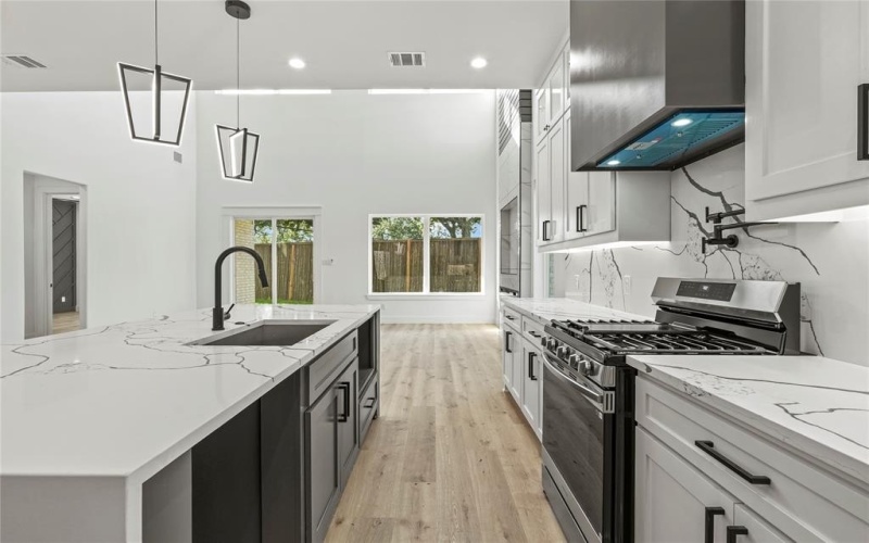 3100 Oak Bourne Drive, Arlington, TX 76016, 5 Habitaciones Habitaciones , ,3 BañosBaños,Residential,En Venta,3100 Oak Bourne Drive,20990458