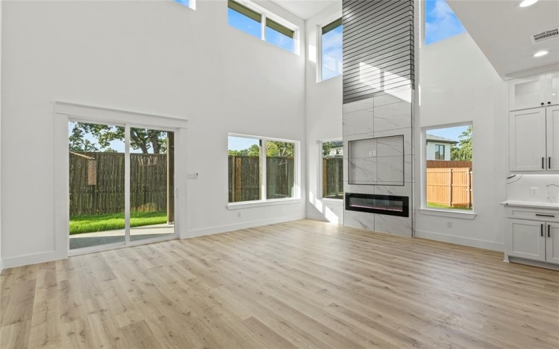 3100 Oak Bourne Drive, Arlington, TX 76016, 5 Habitaciones Habitaciones , ,3 BañosBaños,Residential,En Venta,3100 Oak Bourne Drive,20990458