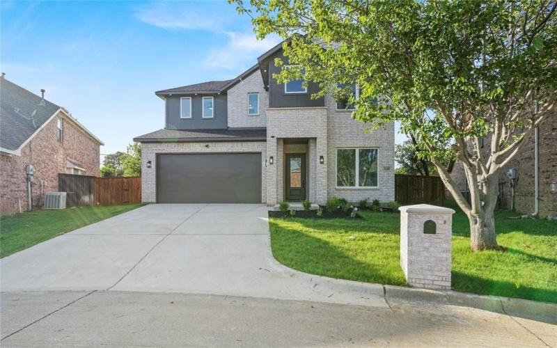 3100 Oak Bourne Drive, Arlington, TX 76016, 5 Habitaciones Habitaciones , ,3 BañosBaños,Residential,En Venta,3100 Oak Bourne Drive,20990458