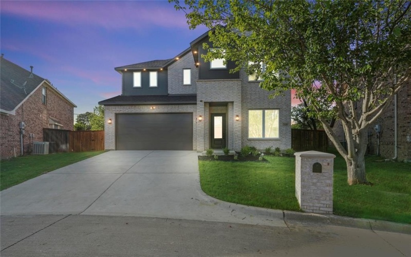 3100 Oak Bourne Drive, Arlington, TX 76016, 5 Habitaciones Habitaciones , ,3 BañosBaños,Residential,En Venta,3100 Oak Bourne Drive,20990458
