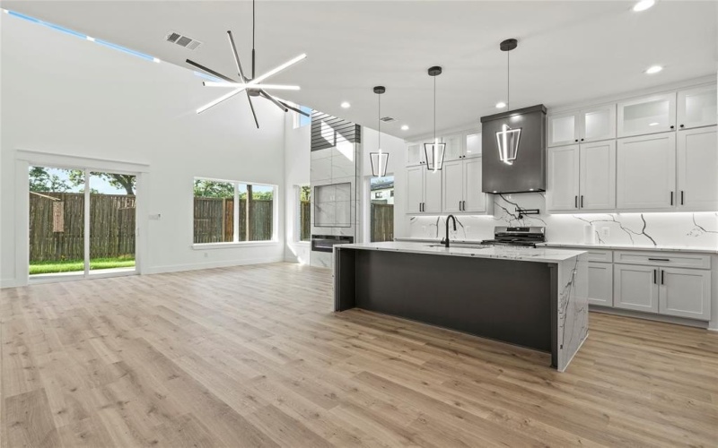 3100 Oak Bourne Drive, Arlington, TX 76016, 5 Habitaciones Habitaciones , ,3 BañosBaños,Residential,En Venta,3100 Oak Bourne Drive,20990458