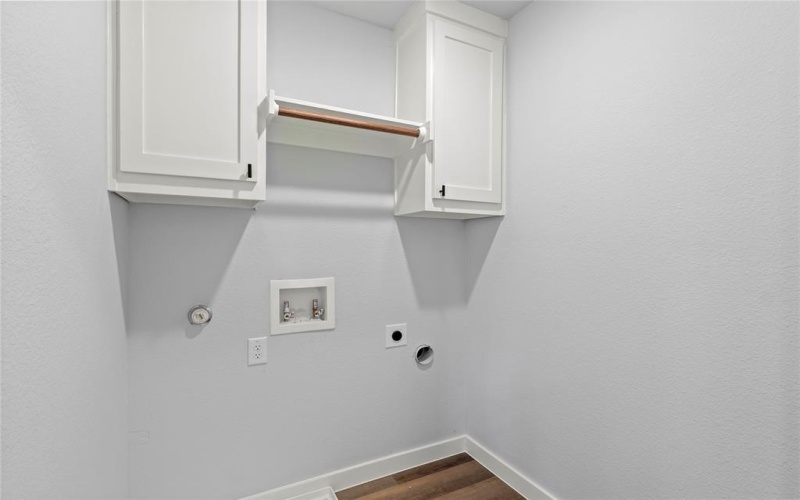 2426 Saint Clair Drive, Dallas, TX 75215, 3 Habitaciones Habitaciones , ,2 BañosBaños,Residential,En Venta,2426 Saint Clair Drive,20990552