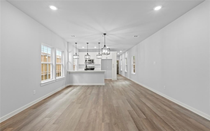 2426 Saint Clair Drive, Dallas, TX 75215, 3 Habitaciones Habitaciones , ,2 BañosBaños,Residential,En Venta,2426 Saint Clair Drive,20990552