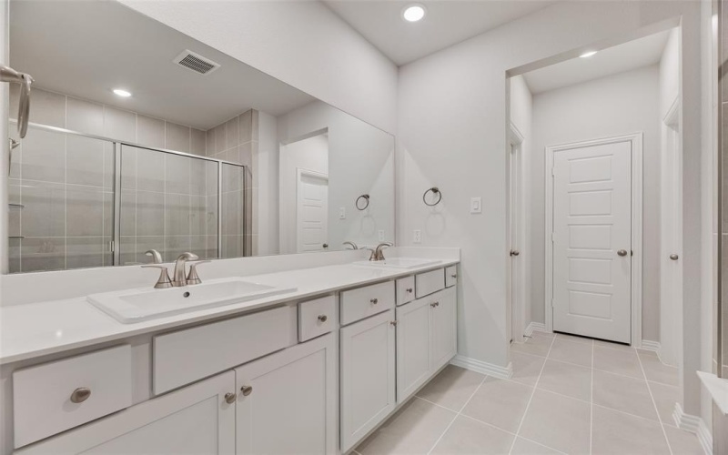 8345 Huron Peak Drive, Frisco, TX 75034, 3 Bedrooms Bedrooms, ,3 BathroomsBathrooms,Residential,For Sale,8345 Huron Peak Drive,0,20990583