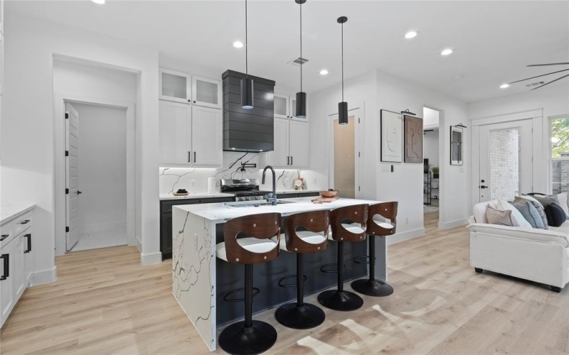 3200 Oak Bourne Drive, Arlington, TX 76016, 4 Habitaciones Habitaciones , ,3 BañosBaños,Residential,En Venta,3200 Oak Bourne Drive,20990585