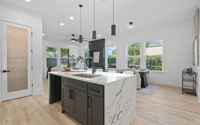 3200 Oak Bourne Drive, Arlington, TX 76016, 4 Habitaciones Habitaciones , ,3 BañosBaños,Residential,En Venta,3200 Oak Bourne Drive,20990585