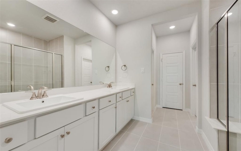 8063 Challenger Lane, Frisco, TX 75034, 3 Habitaciones Habitaciones , ,3 BañosBaños,Residential,En Venta,8063 Challenger Lane,0,20990593