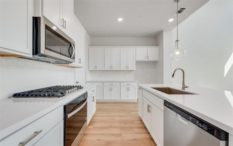 8063 Challenger Lane, Frisco, TX 75034, 3 Habitaciones Habitaciones , ,3 BañosBaños,Residential,En Venta,8063 Challenger Lane,0,20990593