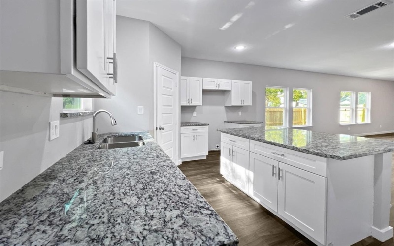 3943 Coolidge Street, Dallas, TX 75215, 3 Bedrooms Bedrooms, ,2 BathroomsBathrooms,Residential,For Sale,3943 Coolidge Street,20990595