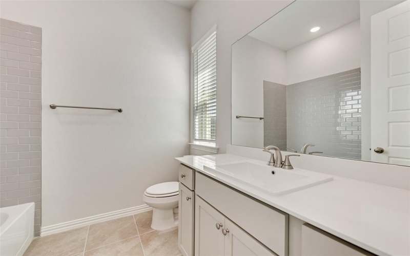 8071 Challenger Lane, Frisco, TX 75034, 4 Habitaciones Habitaciones , ,5 BañosBaños,Residential,En Venta,8071 Challenger Lane,0,20990625