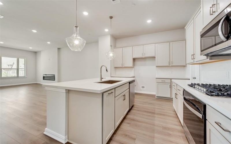 8071 Challenger Lane, Frisco, TX 75034, 4 Habitaciones Habitaciones , ,5 BañosBaños,Residential,En Venta,8071 Challenger Lane,0,20990625