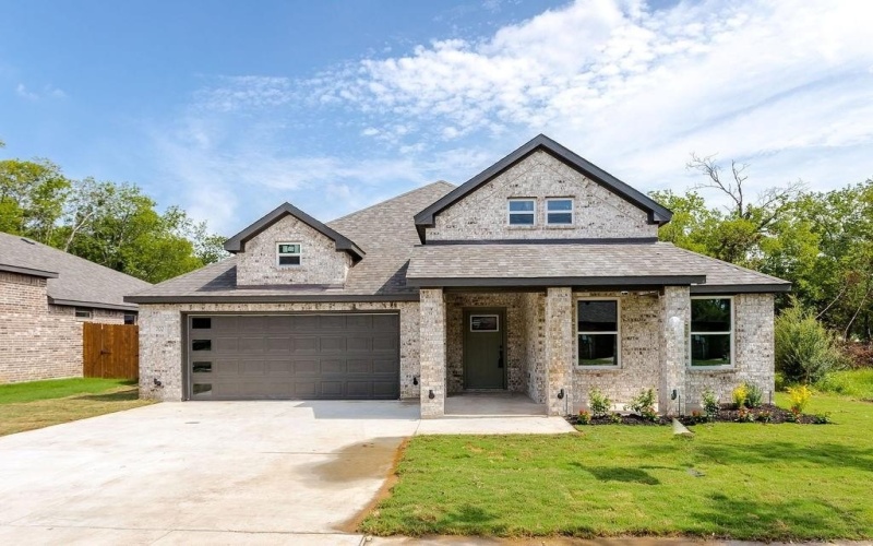 702 Crenshaw Street, Terrell, TX 75160, 4 Habitaciones Habitaciones , ,2 BañosBaños,Residential,En Venta,702 Crenshaw Street,20990667