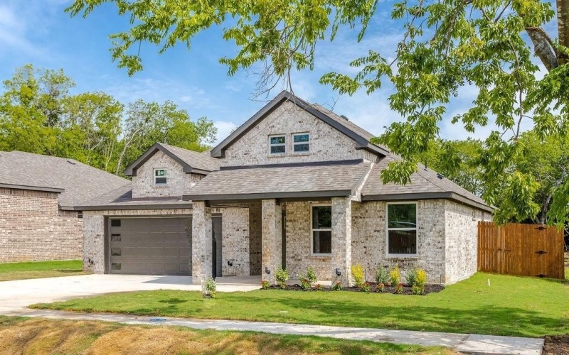 702 Crenshaw Street, Terrell, TX 75160, 4 Habitaciones Habitaciones , ,2 BañosBaños,Residential,En Venta,702 Crenshaw Street,20990667