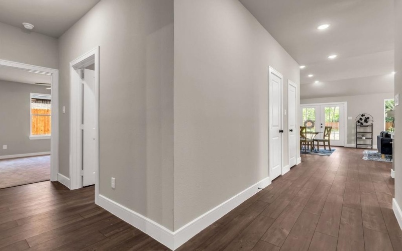 702 Crenshaw Street, Terrell, TX 75160, 4 Habitaciones Habitaciones , ,2 BañosBaños,Residential,En Venta,702 Crenshaw Street,20990667