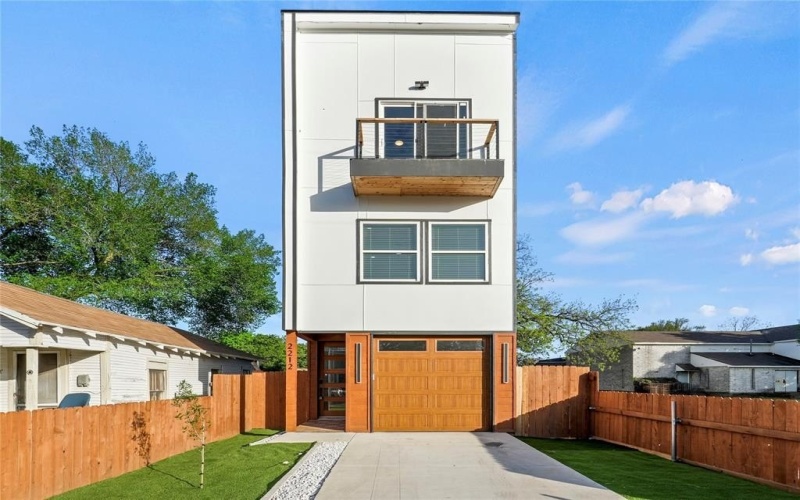 2212 Anderson Street, Dallas, TX 75215, 3 Bedrooms Bedrooms, ,3 BathroomsBathrooms,Residential,For Sale,2212 Anderson Street,20990680