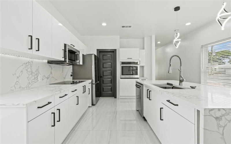 2212 Anderson Street, Dallas, TX 75215, 3 Bedrooms Bedrooms, ,3 BathroomsBathrooms,Residential,For Sale,2212 Anderson Street,20990680