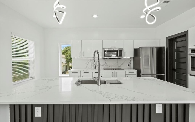 2212 Anderson Street, Dallas, TX 75215, 3 Bedrooms Bedrooms, ,3 BathroomsBathrooms,Residential,For Sale,2212 Anderson Street,20990680
