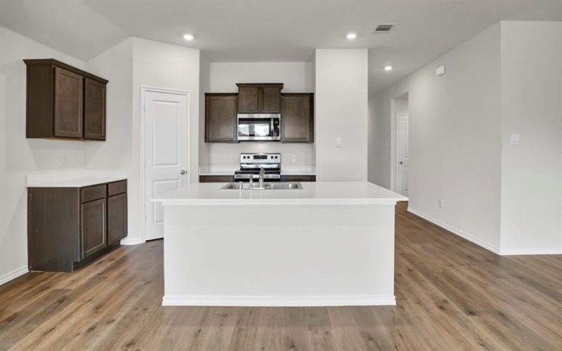 517 Lansdowne Drive, Josephine, TX 75135, 4 Habitaciones Habitaciones , ,2 BañosBaños,Residential,En Venta,517 Lansdowne Drive,0,20990720