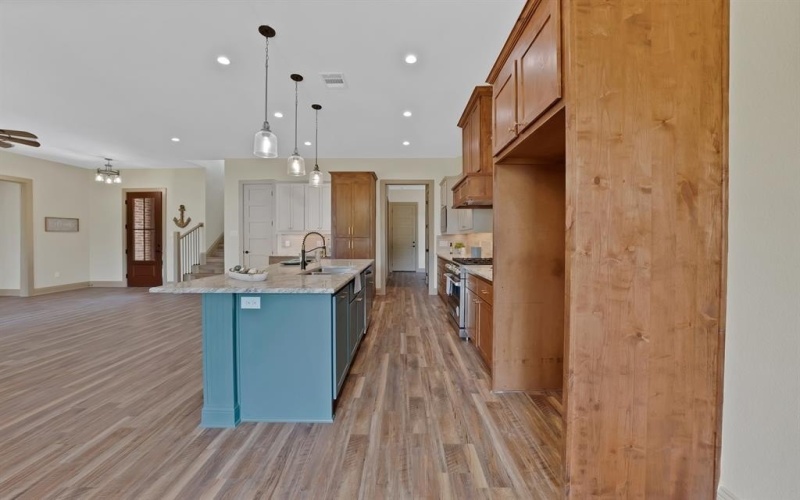 1211 Woodcrest Drive, Kemp, TX 75143, 4 Habitaciones Habitaciones , ,3 BañosBaños,Residential,En Venta,1211 Woodcrest Drive,20990755