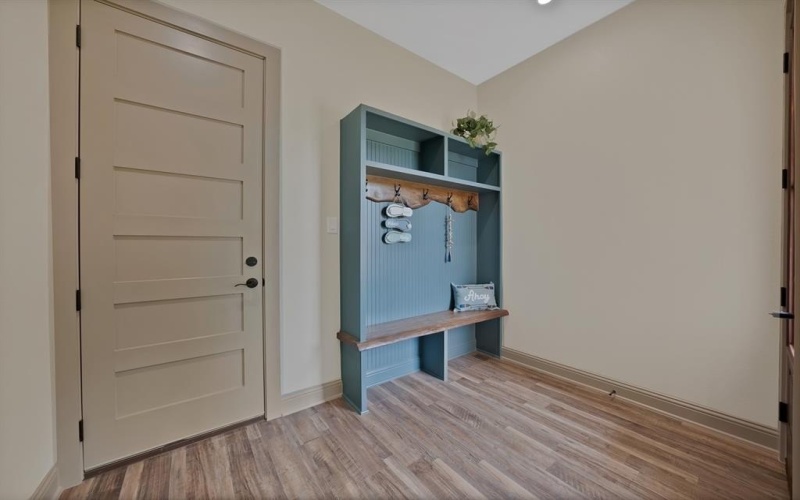 1211 Woodcrest Drive, Kemp, TX 75143, 4 Habitaciones Habitaciones , ,3 BañosBaños,Residential,En Venta,1211 Woodcrest Drive,20990755