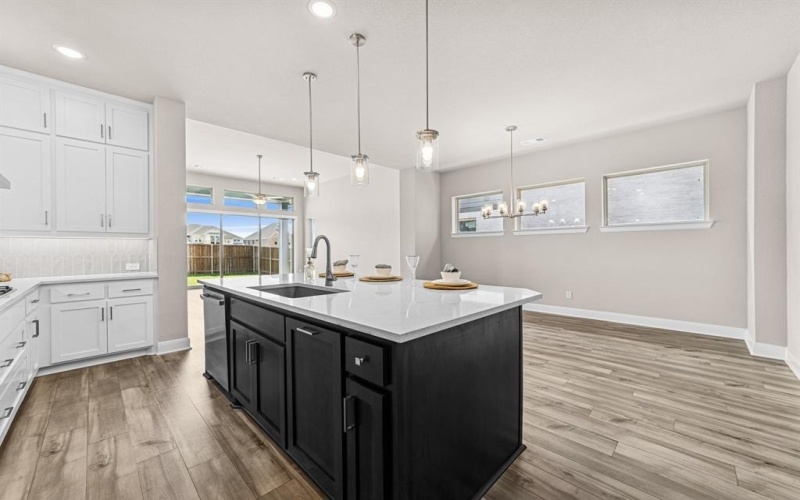 4225 Silver Spur Court, Aubrey, TX 76227, 4 Habitaciones Habitaciones , ,3 BañosBaños,Residential,En Venta,4225 Silver Spur Court,0,20990986