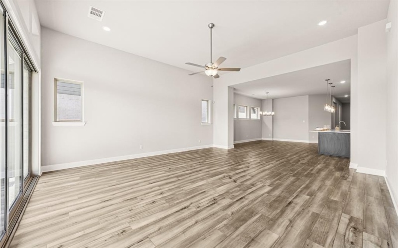 4225 Silver Spur Court, Aubrey, TX 76227, 4 Habitaciones Habitaciones , ,3 BañosBaños,Residential,En Venta,4225 Silver Spur Court,0,20990986