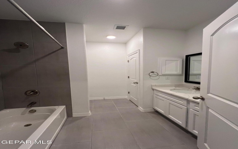 12804 CareFree Avenue, El Paso, TX 79928, 5 Bedrooms Bedrooms, ,2 BathroomsBathrooms,Residential,For Sale,12804 CareFree Avenue,925885