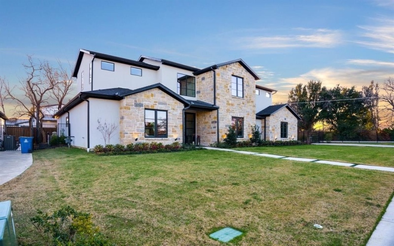 3300 Jackson Court, Grapevine, TX 76092, 5 Bedrooms Bedrooms, ,6 BathroomsBathrooms,Residential,For Sale,3300 Jackson Court,20824864