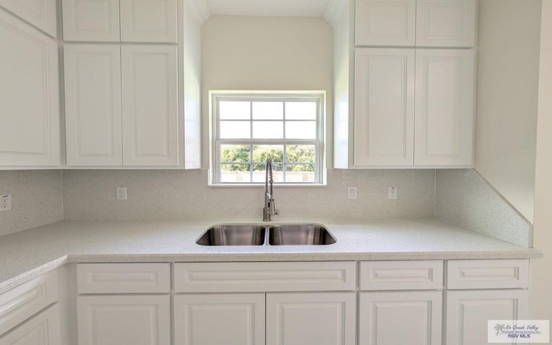 200 BROOKS CIRCLE NORTH, LA FERIA, TX 78559, 3 Habitaciones Habitaciones , ,2 BañosBaños,Residential,En Venta,200 BROOKS CIRCLE NORTH,29764282