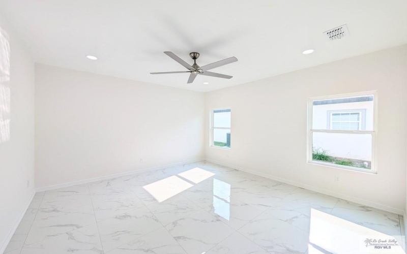 200 BROOKS CIRCLE NORTH, LA FERIA, TX 78559, 3 Habitaciones Habitaciones , ,2 BañosBaños,Residential,En Venta,200 BROOKS CIRCLE NORTH,29764282